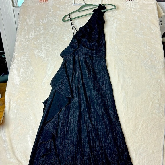 Milly Dress Women’s 2 One Shoulder Ruffle Evening Formal wedding event - Picture 1 of 9